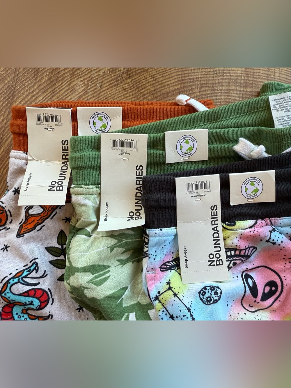 No Boundaries Sleep Jogger Bundle - Size Medium - Picture 3 of 7